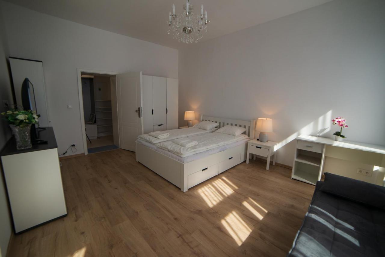 Top Class Apartments In Carlsbad Karlsbad Exterior foto