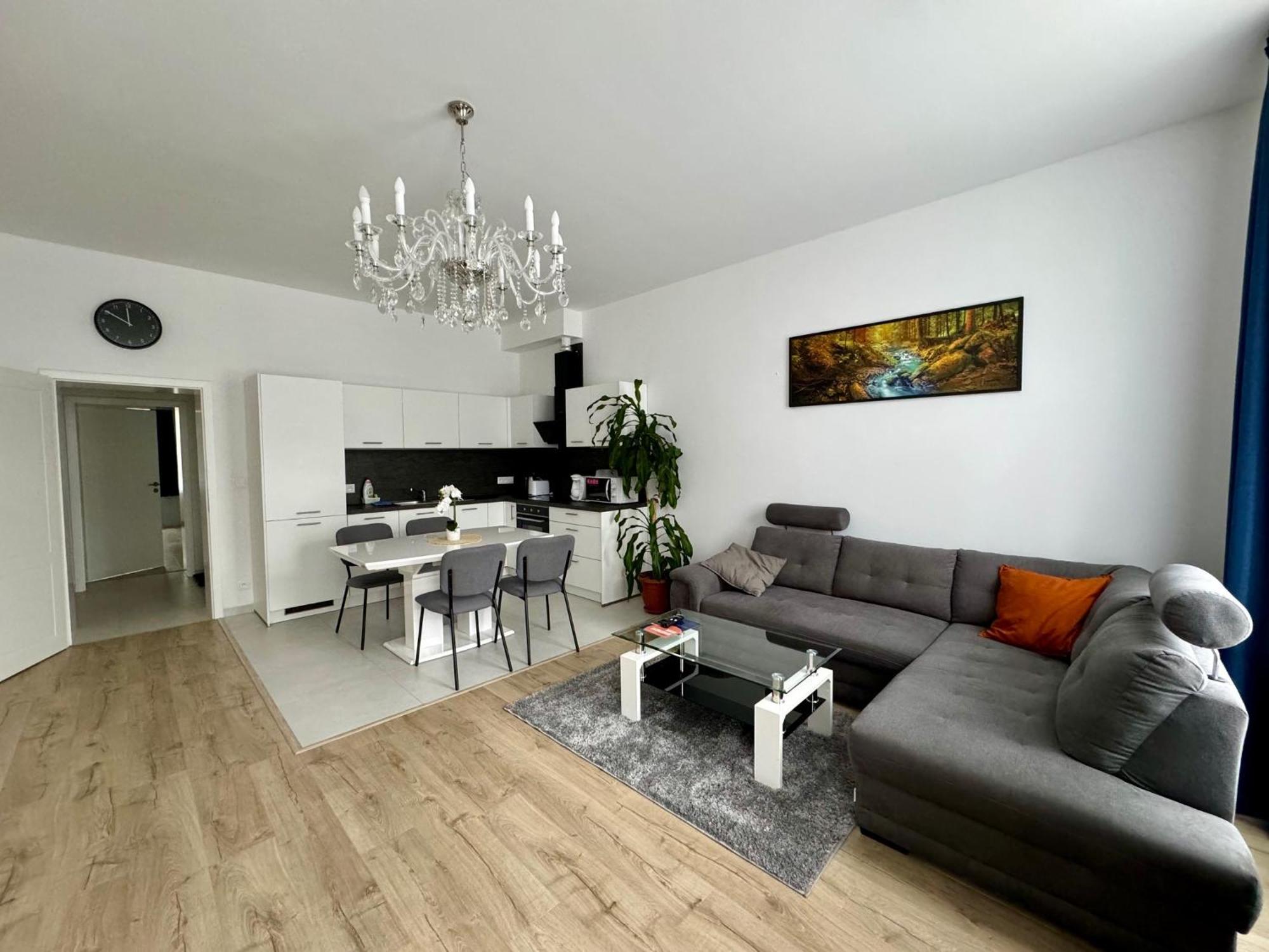 Top Class Apartments In Carlsbad Karlsbad Exterior foto
